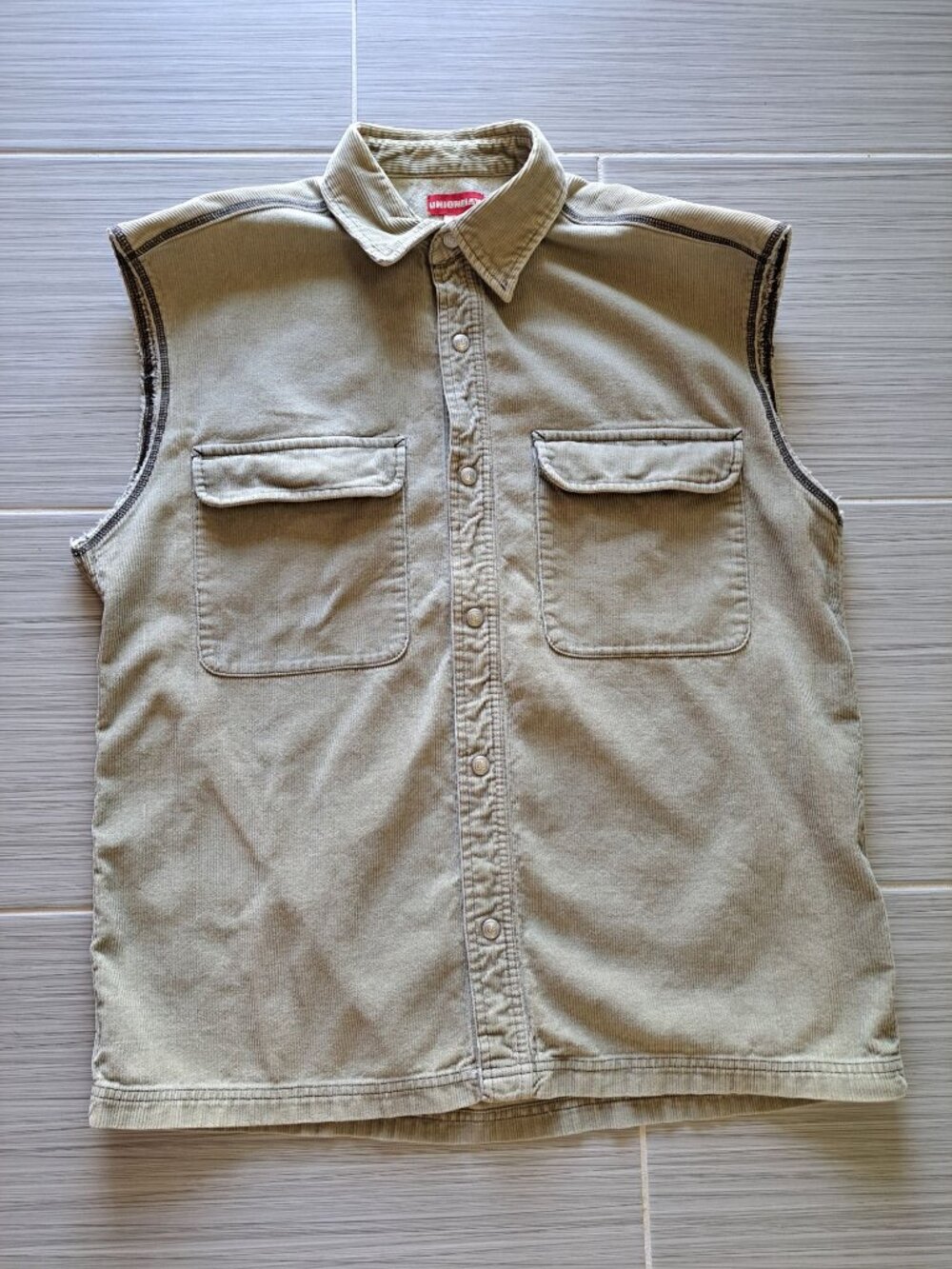 Vtg Unionbay Mens Medium Khaki Corduroy Sleeveless Button-Up Vest Pockets 90's - Picture 9 of 13